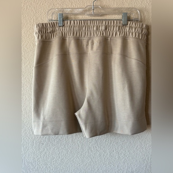 Lululemon Soft Ambitions High Rise Short Size 12 - Picture 5 of 10